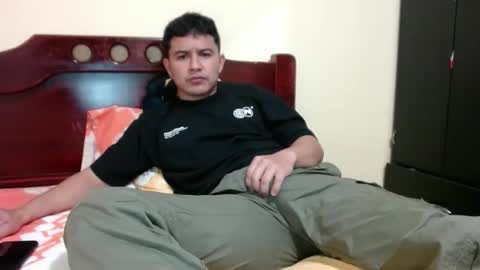 Robin online show from 03-25-26, 12:27