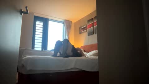 Snapshot of atlanticthunder chatting on 11-12-25, 08:04 Rick online show from 11-12-25, 08:04