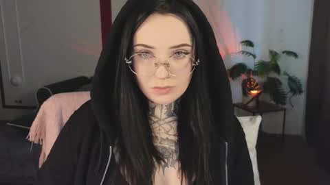 Snapshot of atomic_ketchup chatting on 11-28-25, 05:10 online every day between 10am-23pm online show from 11-28-25, 05:10