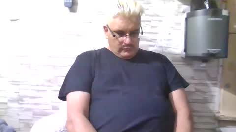 Snapshot of atr2424 chatting on 01-31-25, 10:31 A online show from 01-31-25, 10:31