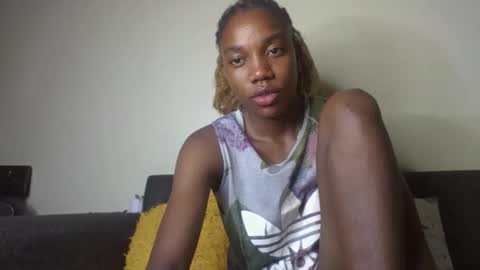 Snapshot of attained_option chatting on 12-02-25, 03:23 attained online show from 12-02-25, 03:23