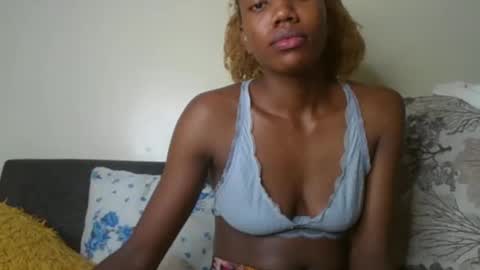 Snapshot of attained_option chatting on 12-03-25, 09:13 attained online show from 12-03-25, 09:13