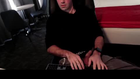 Chris online show from 06-09-26, 02:28