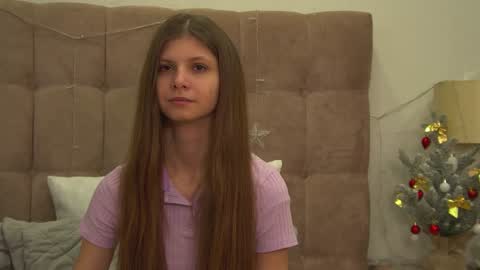 Snapshot of audreybarlow chatting on 12-11-24, 06:25 Audrey online show from 12-11-24, 06:25