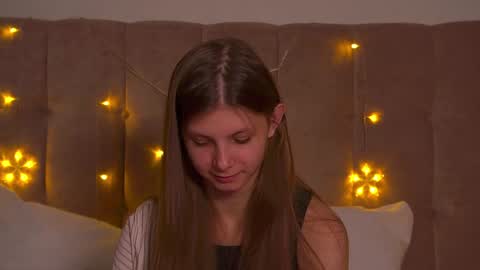 Snapshot of audreybarlow chatting on 12-14-24, 10:34 Audrey online show from 12-14-24, 10:34