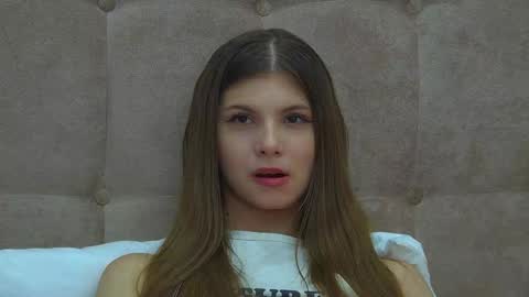 Snapshot of audreybarlow chatting on 02-08-25, 02:05 Audrey online show from 02-08-25, 02:05