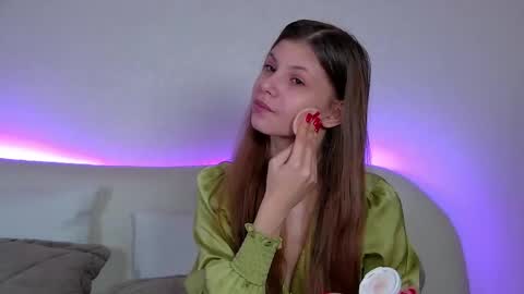 Snapshot of audreybarlow chatting on 03-07-25, 06:35 Audrey online show from 03-07-25, 06:35