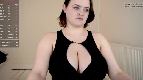 Audrey Jacq online show from 04-28-26, 03:06