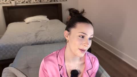 Snapshot of audreyjones03 chatting on 02-02-25, 10:39 Miss Audrey online show from 02-02-25, 10:39