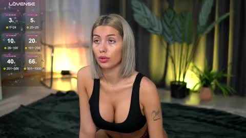 Isabella online show from 10-29-25, 07:43