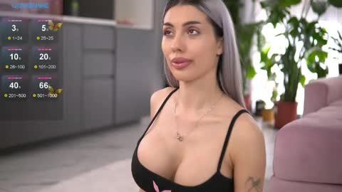 Snapshot of audreyzanne chatting on 05-29-26, 06:00 Isabella online show from 05-29-26, 06:00