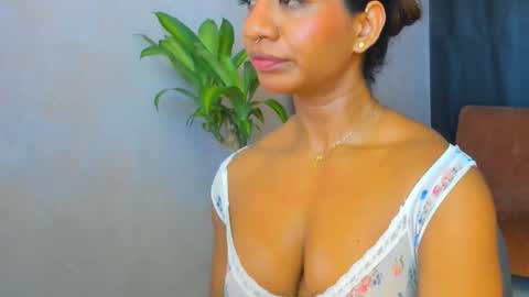 Snapshot of audry_montero1 chatting on 03-17-26, 07:50 Audry online show from 03-17-26, 07:50
