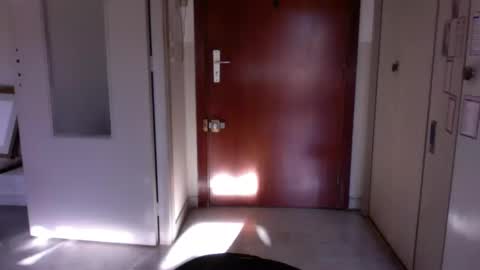 Snapshot of auguste061400 chatting on 12-17-24, 09:17 auguste061400 online show from 12-17-24, 09:17