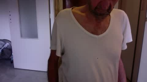 Snapshot of auguste688483 chatting on 02-03-26, 09:36 auguste688483 online show from 02-03-26, 09:36