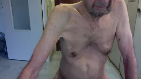 Snapshot of auguste688483 chatting on 02-25-26, 09:30 auguste688483 online show from 02-25-26, 09:30