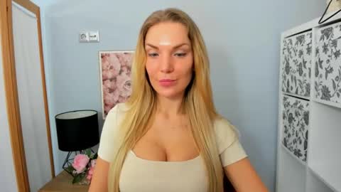 AulloraSensual online show from 02-15-25, 09:27