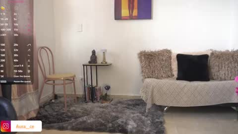        . online show from 02-22-25, 08:42