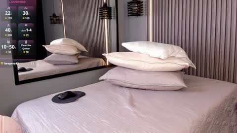 Snapshot of aurabakers chatting on 01-09-25, 06:15 Aura online show from 01-09-25, 06:15