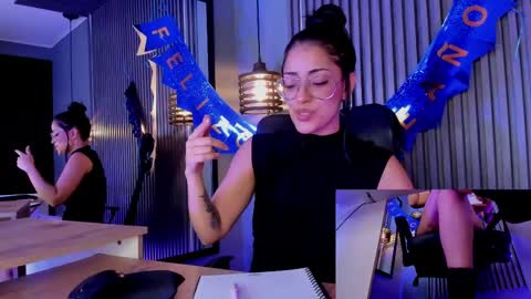 Snapshot of aurabakers chatting on 03-07-25, 12:12 Aura online show from 03-07-25, 12:12