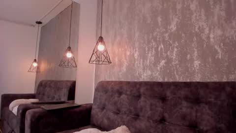 Snapshot of aurabakers chatting on 09-16-25, 02:01 Aura online show from 09-16-25, 02:01