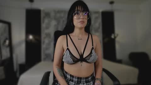 Aura online show from 02-25-26, 12:26