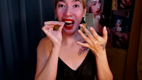 Miss awra online show from 02-13-25, 05:26