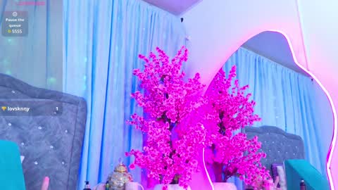 Aura online show from 12-13-24, 10:23