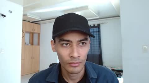 Aureliano online show from 09-29-25, 01:16