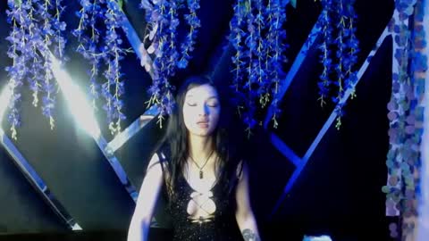 aurora online show from 09-13-25, 05:02