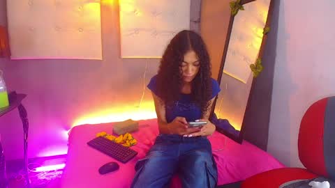 Snapshot of aurora_ath chatting on 05-11-26, 10:40 Aurora ath online show from 05-11-26, 10:40