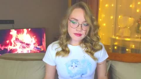 Kate online show from 12-28-24, 04:09