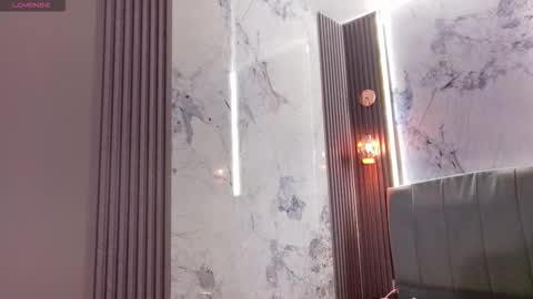 Aurora online show from 10-18-25, 04:26