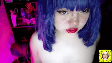 Snapshot of aurora_more chatting on 09-18-25, 10:39 cute online show from 09-18-25, 10:39