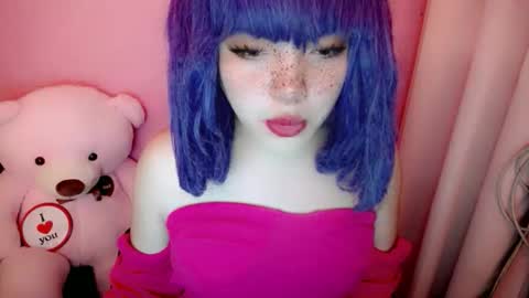 cute online show from 04-21-26, 04:52