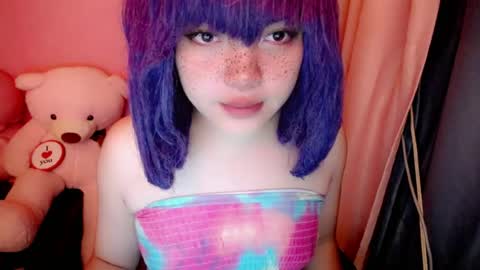 cute online show from 07-25-26, 09:45