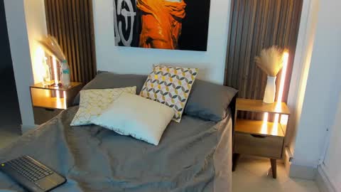 aurora_palmer online show from 12-31-24, 05:33