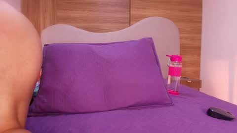 auroraa_miller online show from 04-10-26, 04:06