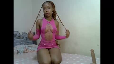 Snapshot of aurorabarbie chatting on 11-03-25, 09:05 Aurora online show from 11-03-25, 09:05