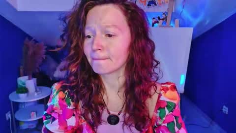 auroraborealis__ online show from 10-20-25, 06:36