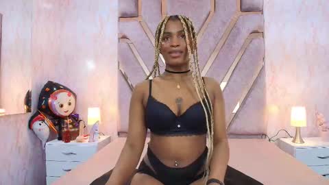 Ariana online show from 10-13-25, 09:04