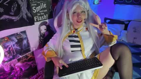 Aurora Channn online show from 01-15-26, 01:10