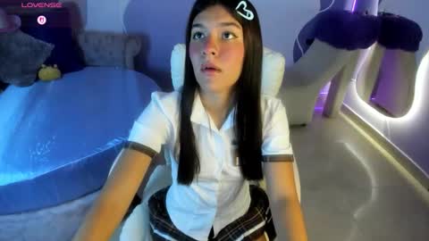 Snapshot of auroracute2 chatting on 09-15-25, 01:11 auroracute2 online show from 09-15-25, 01:11