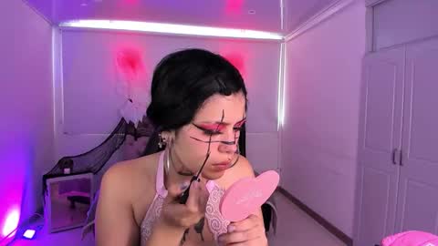 Snapshot of auroradiaz_ chatting on 10-23-25, 07:34 Aurora Diaz online show from 10-23-25, 07:34
