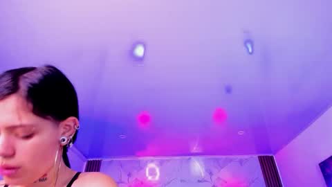 Aurora Diaz online show from 12-22-25, 07:22