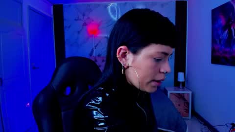 Aurora Diaz online show from 01-31-26, 07:56