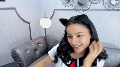 AuroraGracce online show from 04-20-26, 01:58