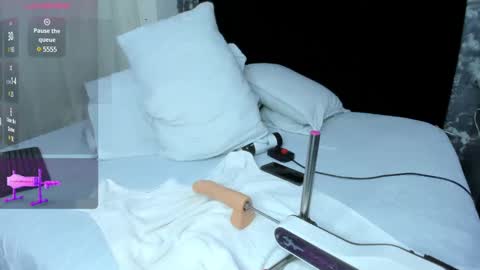 Aurora Rojas online show from 02-21-25, 07:12