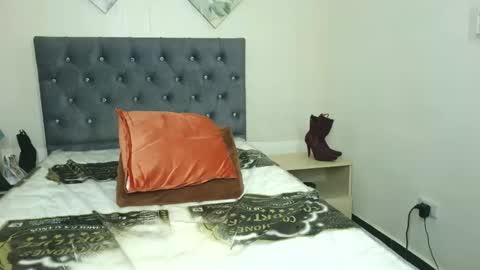 Aurora online show from 11-17-25, 07:14