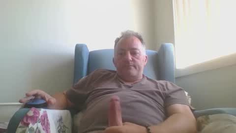 Snapshot of aussiesydguy chatting on 10-15-25, 12:44 chatbateaussie online show from 10-15-25, 12:44