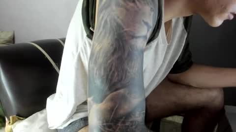 Snapshot of austin1119a chatting on 12-04-25, 05:28 austin1119a online show from 12-04-25, 05:28